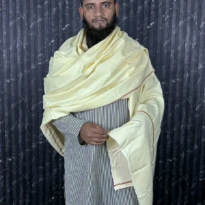 তাতের তৈরি প্রিমিয়াম খানদানি উলের খাদি শাল (off White)