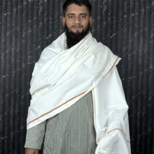 তাতের তৈরি প্রিমিয়াম খানদানি উলের খাদি শাল (White)